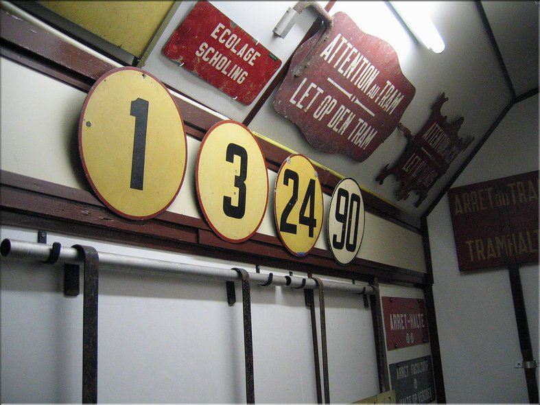 3006